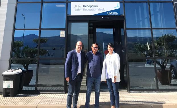 Morala visita las instalaciones de LM y constata la necesidad de mejorar los accesos a la autovía A-6