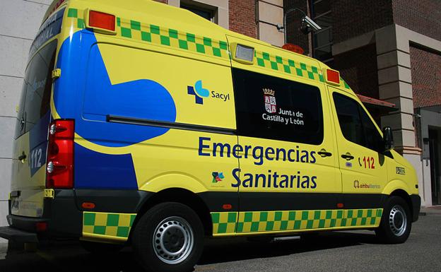Dos personas resultan heridas tras volcar su vehículo a las afueras de la localidad de Carucedo