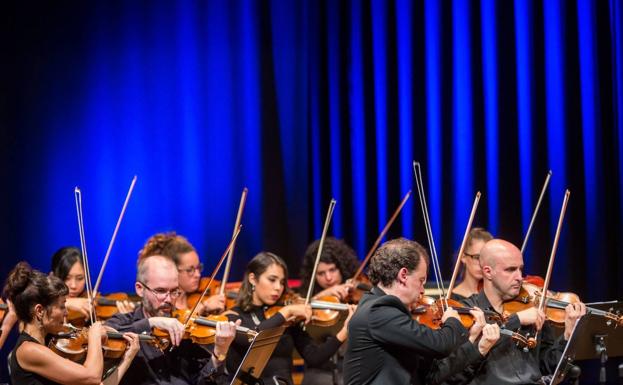 La Orquesta de Cámara Galega rinde homenaje a la música española de Granados, Albéniz y Falla en la sala Río Selmo