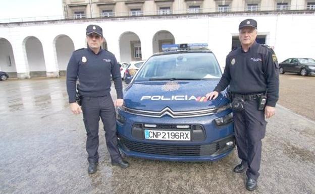 Lodario Ramón, el 'poli' berciano más emblemático de Oviedo, se jubila con 735 medallas