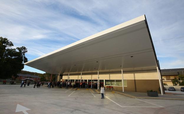 El PP de Bembibre denuncia que la estación de autobuses «no está prestando los servicios mínimos»