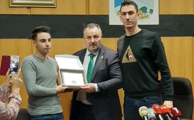 Camponaraya felicita a Borja Rodil, campeón de Castilla y León de rallysprint