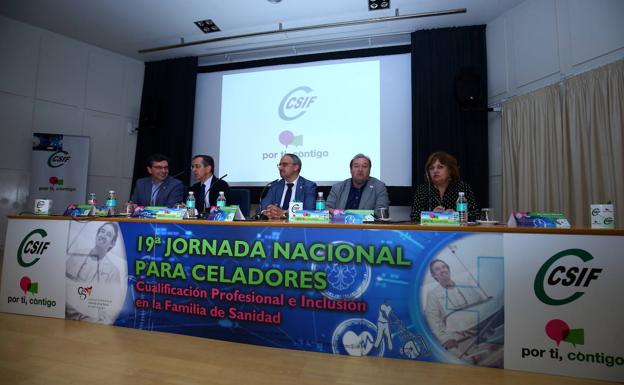 CSIF ve necesario aumentar la plantilla de celadores en el Hospital El Bierzo