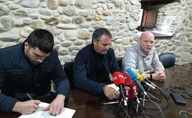 Los agricultores bercianos piden a la Junta una solución factible al «grave problema» de los conejos