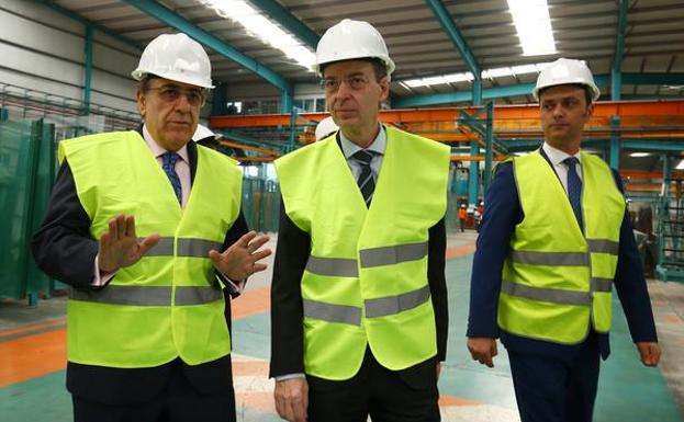 Empresas, Ayuntamiento y Junta crearán una entidad de conservación para el polígono industrial de El Bayo