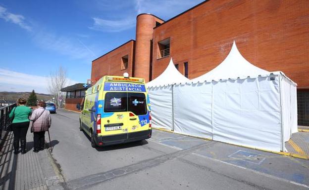 Un nuevo fallecimiento eleva a 9 las muertes por Covid-19 en el Hospital del Bierzo que supera el centenar de ingresos