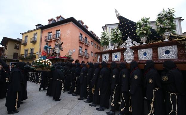 'La saeta' de Serrat y la marcha 'Al Jesús Nazareno de Ponferrada' pondrán sonido al Viernes Santo