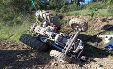 Fallece el agricultor que quedó atrapado tras volcar su tractor en el barrio de Arriba de Cabañas Raras