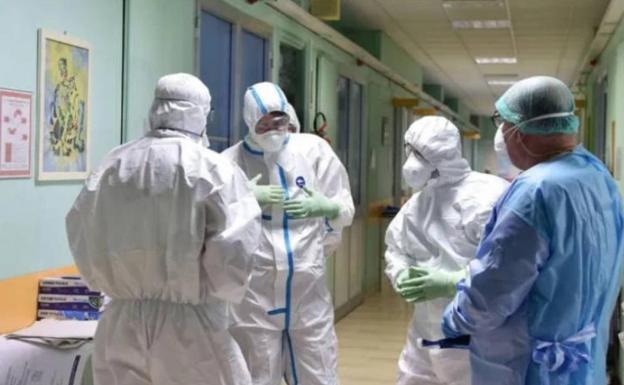 El Bierzo dispone de «recursos materiales suficientes» para los profesionales sanitarios