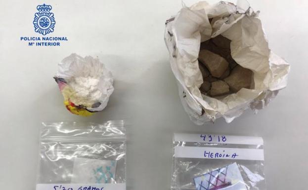 La Policía Nacional detiene a dos personas por tráfico de drogas en Ponferrada