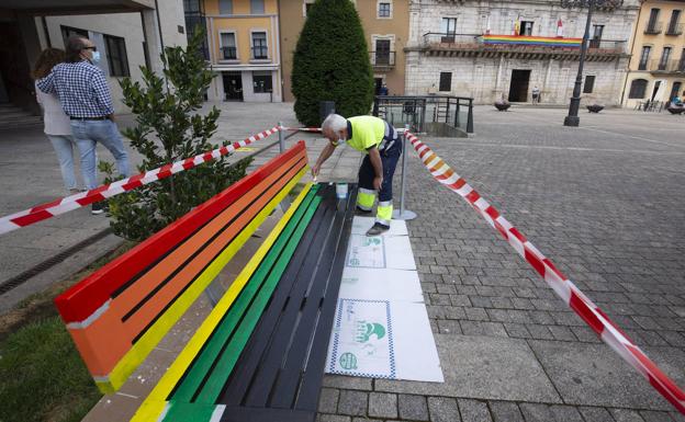 Ponferrada se viste de arcoiris para visibilizar la lucha LGTBI+