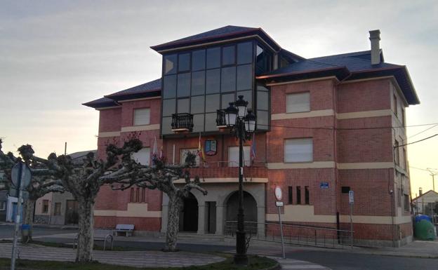 El PP solicita información sobre la actividad en una nave industrial en Camponaraya que produce quejas de los vecinos