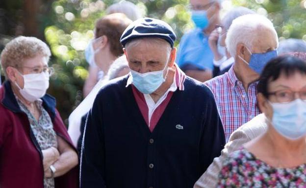 La Junta confirma el quinto brote en la provincia: cinco miembros de una familia de Oencia