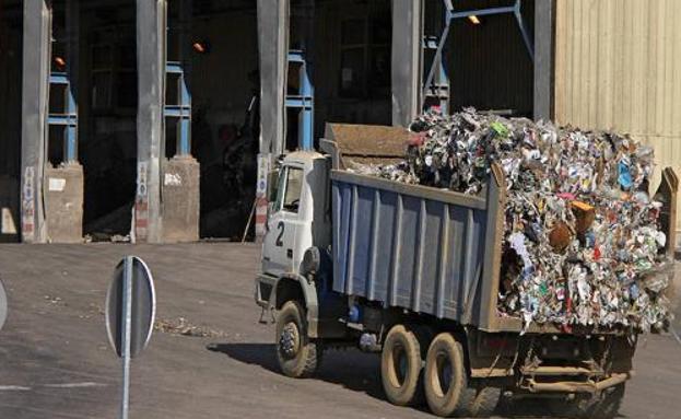 Ramón arremete contra la «gestión desastrosa» de Gersul con una deuda que cree que podría llegar a los 30 millones de euros