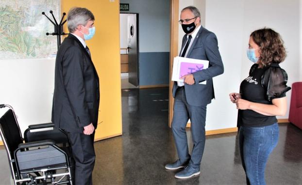 El alcalde de Ponferrada respalda la propuesta de la ULE para ubicar en la Escuela Hogar la residencia universitaria