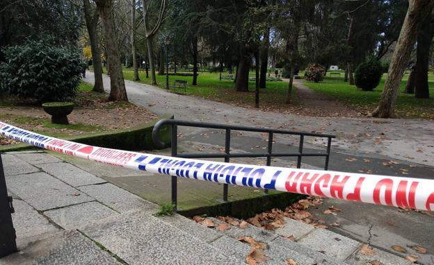 Ponferrada cierra los parques públicos ante el riesgo de caída de árboles por el temporal de viento