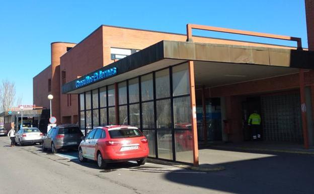 Se elevan a 27 los pacientes ingresados en el Hospital del Bierzo, tres de ellos en la UCI