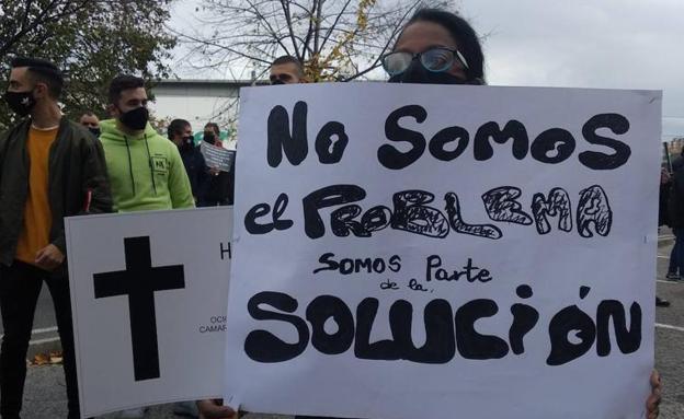 La hostelería del Bierzo protestará por el cierre del sector decretado por la Junta en una caravana 'fúnebre'