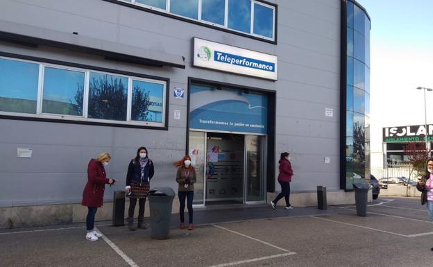 CGT convoca un paro el día 30 a la plantilla de Teleperformance por los «abusos» de la empresa