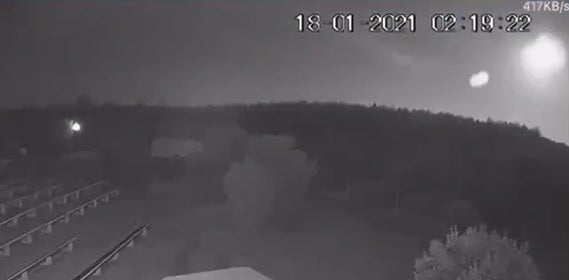 El resplandor de un meteorito 'despierta' en la noche a varias localidades de la provincia