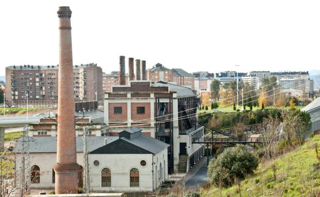 La chimenea de la antigua central de la MSP, 'pieza del mes' en el Museo de la Energía