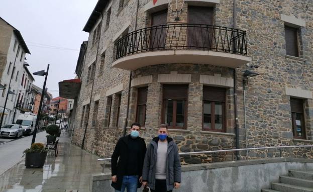 CB asegura que su entrada en el gobierno de Toreno dará «estabilidad» al municipio