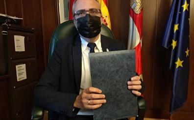 El PSOE de Ponferrada respalda a Ramón en la «cruzada» contra el «cuaderno del enchufe»