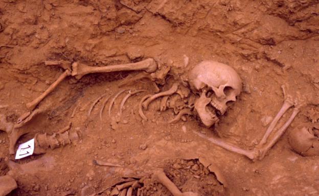 El Gobierno aprueba una ayuda para un proyecto de exhumación de fosas de la Guerra Civil en Ponferrada