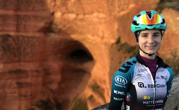 La ciclista berciana Carmen Rodríguez debuta con el Eneicat RBH Global