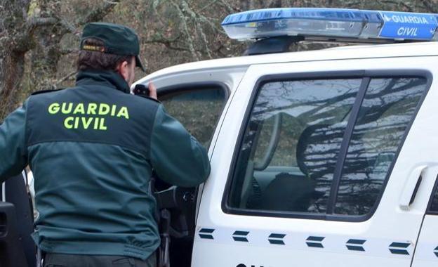 Un detenido en Bembibre con 20 gramos de hachís e instrumentos para el corte y distribución de estupefacientes