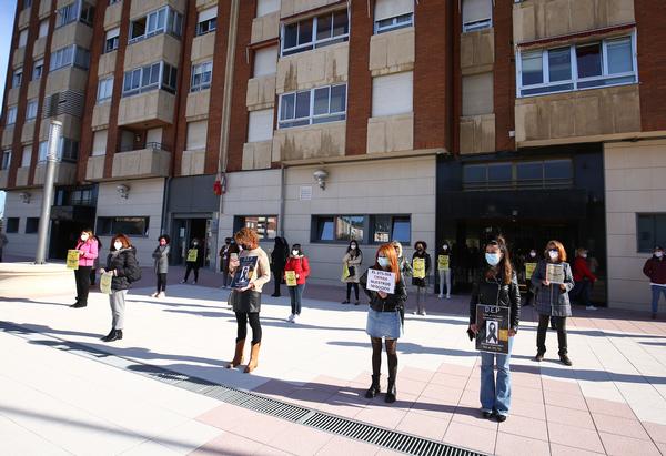 Protesta del sector de la belleza y la peluquería en Ponferrada