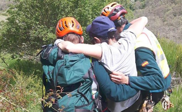 La Guardia Civil rescata a un senderista herido en la ruta de ascenso a la cumbre Cueto del Oso