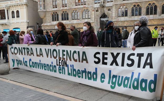 León llora a Paula: «Estaba llena de vida y no se merecía esto»