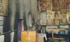 Un incendio daña de forma considerable el retablo mayor de la Iglesia de Santa Marina de Balboa, declarada BIC