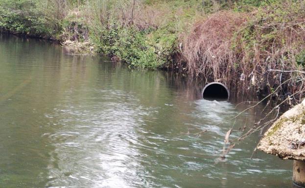 El PP de Castropodame anuncia movilizaciones por la «pasividad» del Ayuntamiento ante el vertido de aguas fecales al río Boeza