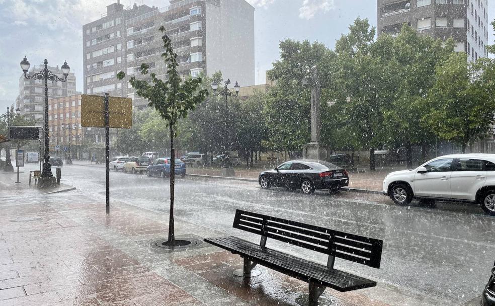 La tormenta sorprende a Ponferrada