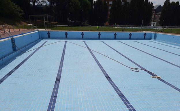 El Ayuntamiento abre las piscinas de verano en el Plantío, Flores del Síl y Fuentesnuevas