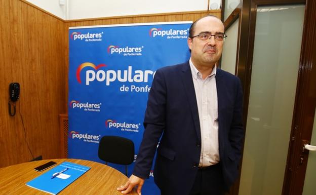 El PP insta al alcalde a pedir disculpas a los empleados del Ayuntamiento tras el archivo de la denuncia sobre el 'cuaderno azul'