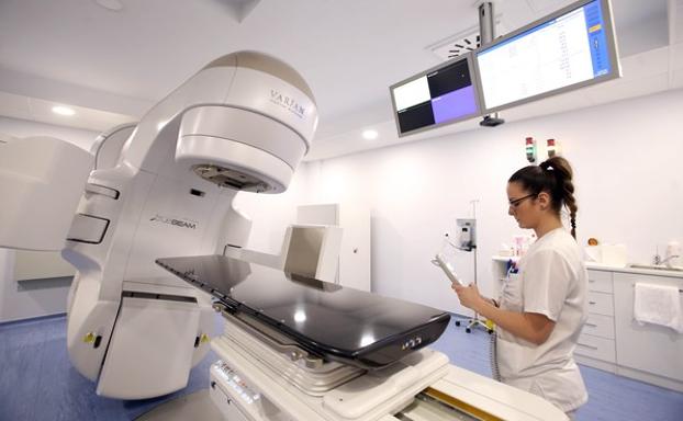 «No existe ningún retraso imputable al Ayuntamiento» en las licencias de la unidad de radioterapia de la Clínica Ponferrada