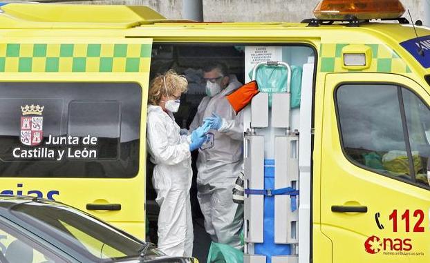 Fallece tras caerse del tejado en una vivienda de Ponferrada y clavarse un hierro