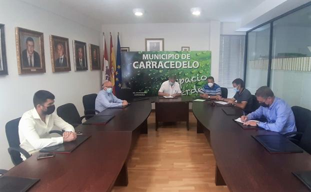 Carracedelo colabora con 10.000 euros al funcionamiento y mantenimiento de la sede de los sellos de calidad