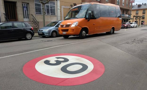 Ponferrada apela a la «responsabilidad» de los conductores en el primer día de sanciones en la zona 30