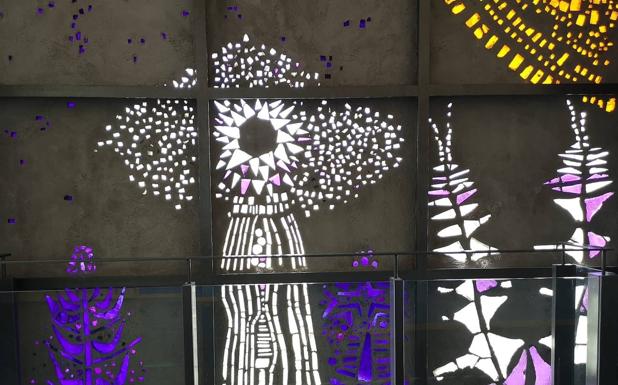 La ULE inaugura este jueves la nueva iluminación de la vidriera del Campus de Ponferrada