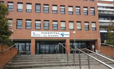 La Xunta confirma la intención de llegar a un acuerdo con la Junta para compartir profesionales con el Hospital del Bierzo