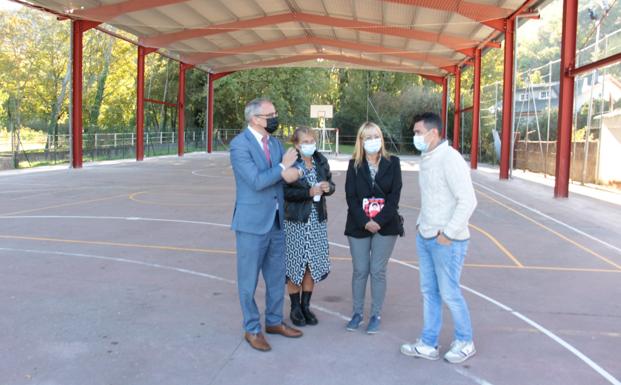Toral de Merayo estrena la cubierta de su pista deportiva tras una inversión de 102.000 euros