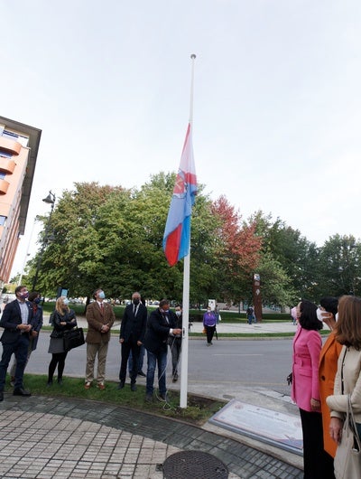 Izado de bandera y descubrimiento de placa para conmemorar el bicentenario de la provincia de El Bierzo