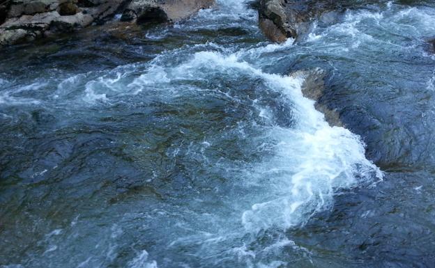 Sale a información pública el proyecto de mejora del saneamiento y acondicionamiento del cauce del río Quintana en Igüeña