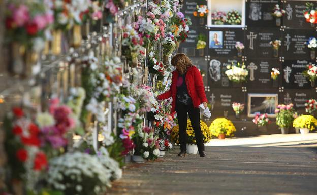 Ponferrada amplía el horario del cementerio municipal para la festividad de Todos los Santos