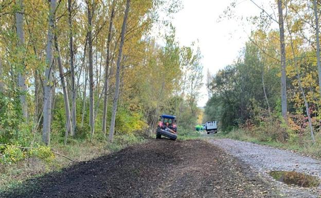 Medio Rural limpia y recupera el trazado de la vía de la MSP en San Andrés de Montejos