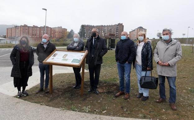 Ponferrada inaugura un espacio dedicado a los árboles frutales de la comarca para «poner en valor la energía verde que tiene El Bierzo»